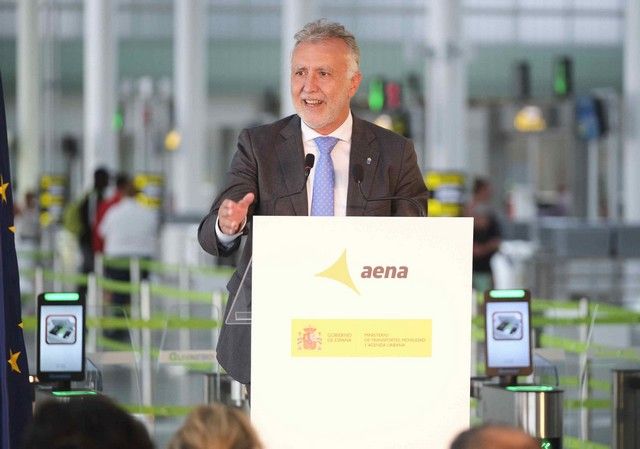 La ministra de Transportes, Raquel Sánchez, inaugura las terminales del Aeropuerto Tenerife Sur