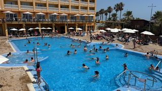 Verano prometedor en Castellón: primeros turistas y hoteles al 80% de ocupación