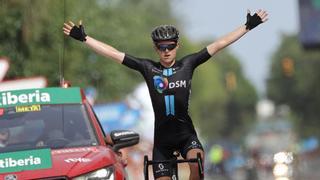 Storer vuelve a ganar en Rincón de la Victoria y Eiking es el nuevo líder de La Vuelta