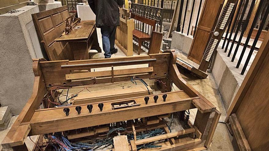 Desmuntatge de l’orgue de la Seu per restaurar-lo