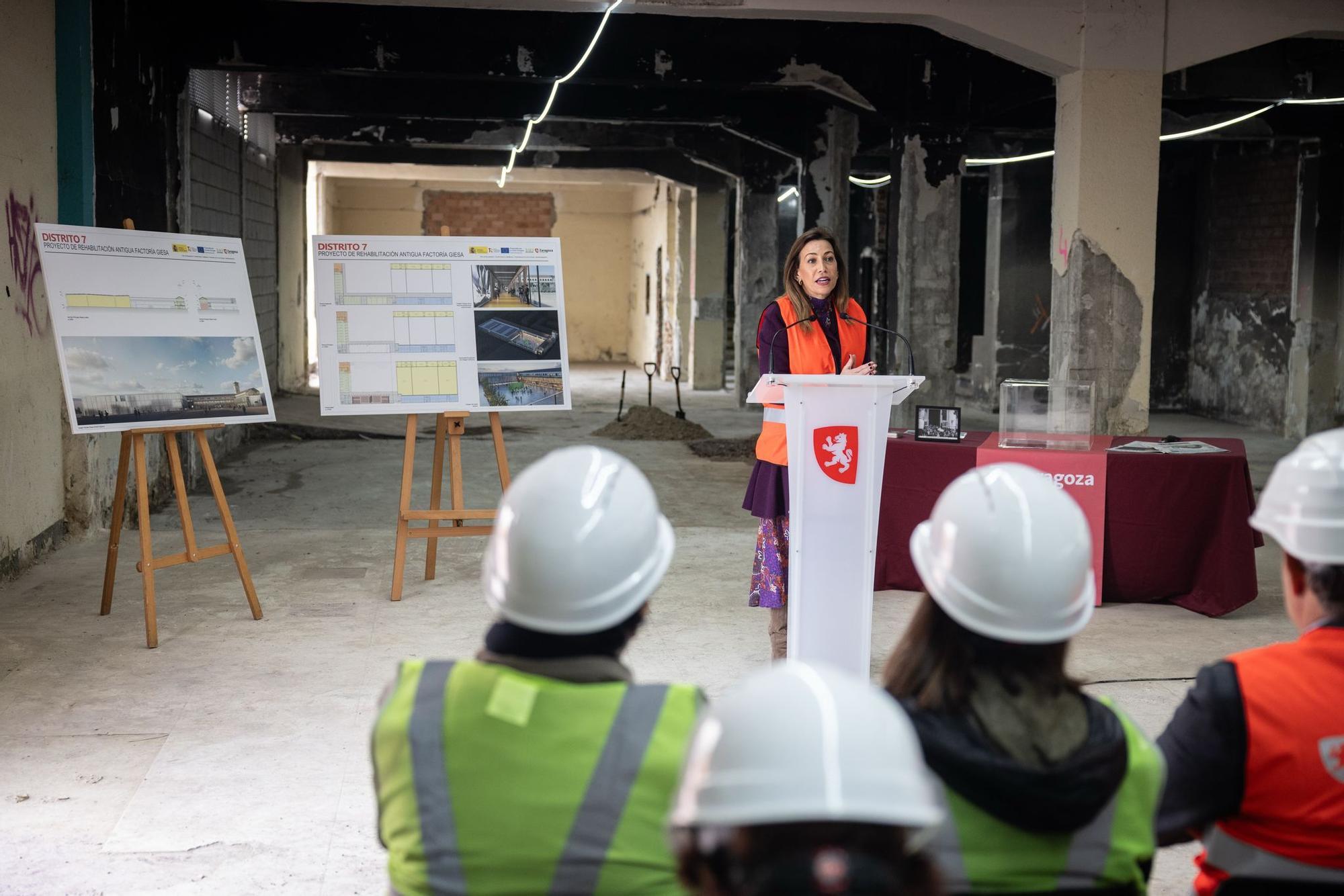 En imágenes | Ya están en marcha las obras de la futura Ciudad del Cine de Zaragoza