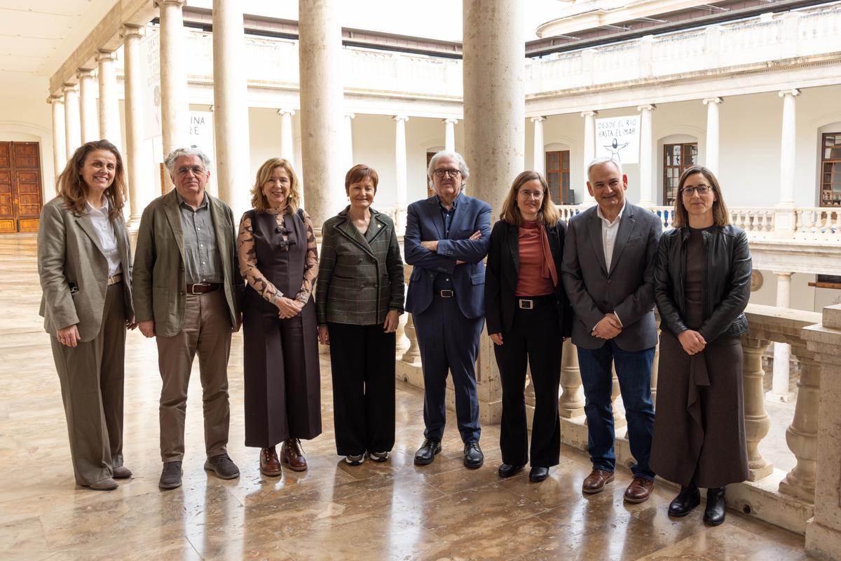 Organizadores y ponentes de la jornada celebrada en La Nau sobre movilidad en el área metropolitana