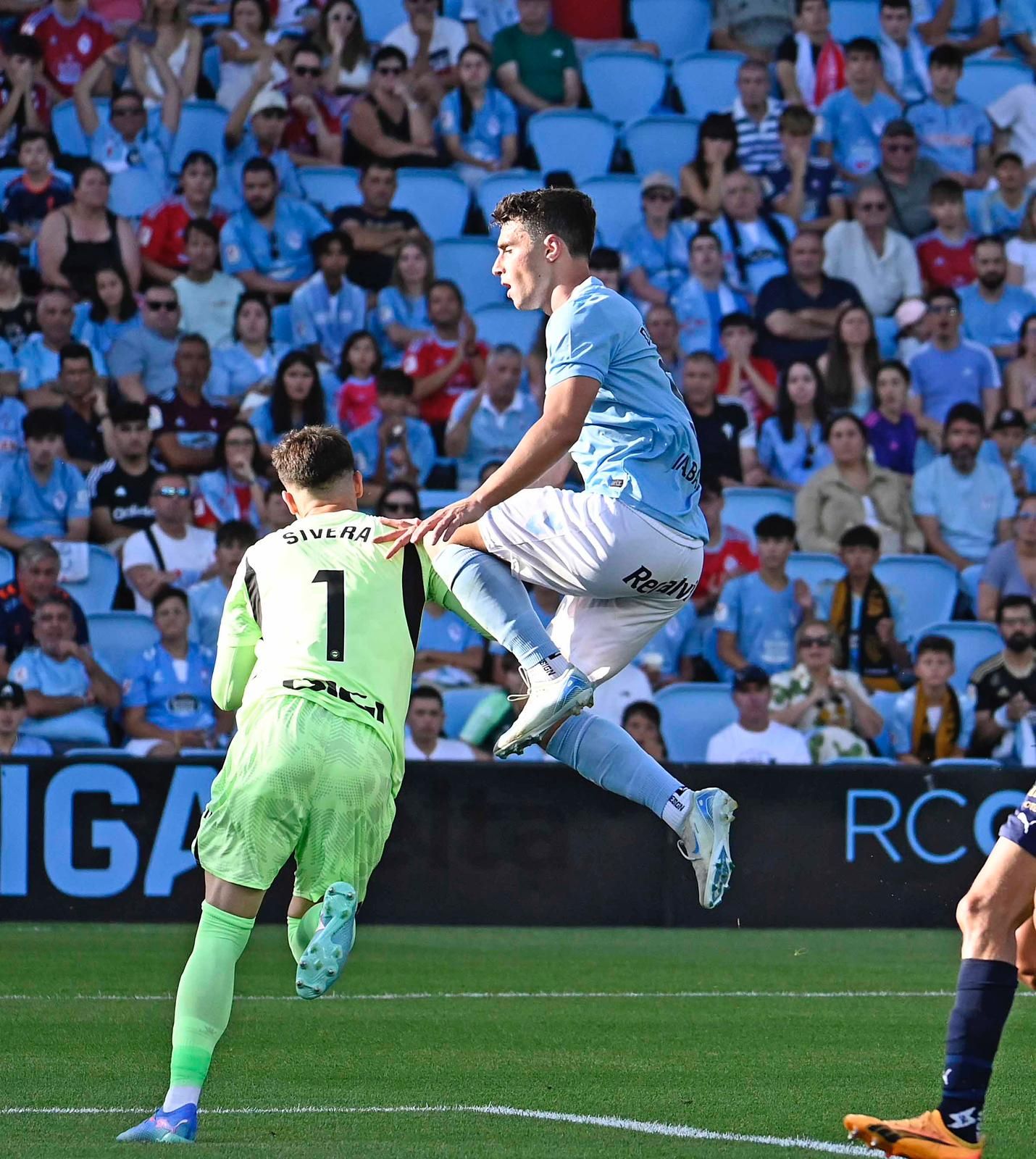 Las mejores fotografías del estreno liguero con victoria del Celta ante el Alavés