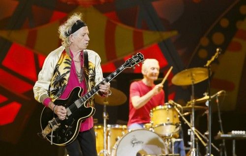 British veteran rockers The Rolling Stones' Keith Richards performs with the band during a concert on their  "Latin America Ole Tour" in Santiago, Chile