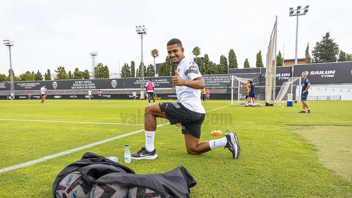 Samuel Lino ya trabaja en la Ciudad Deportiva de Paterna.