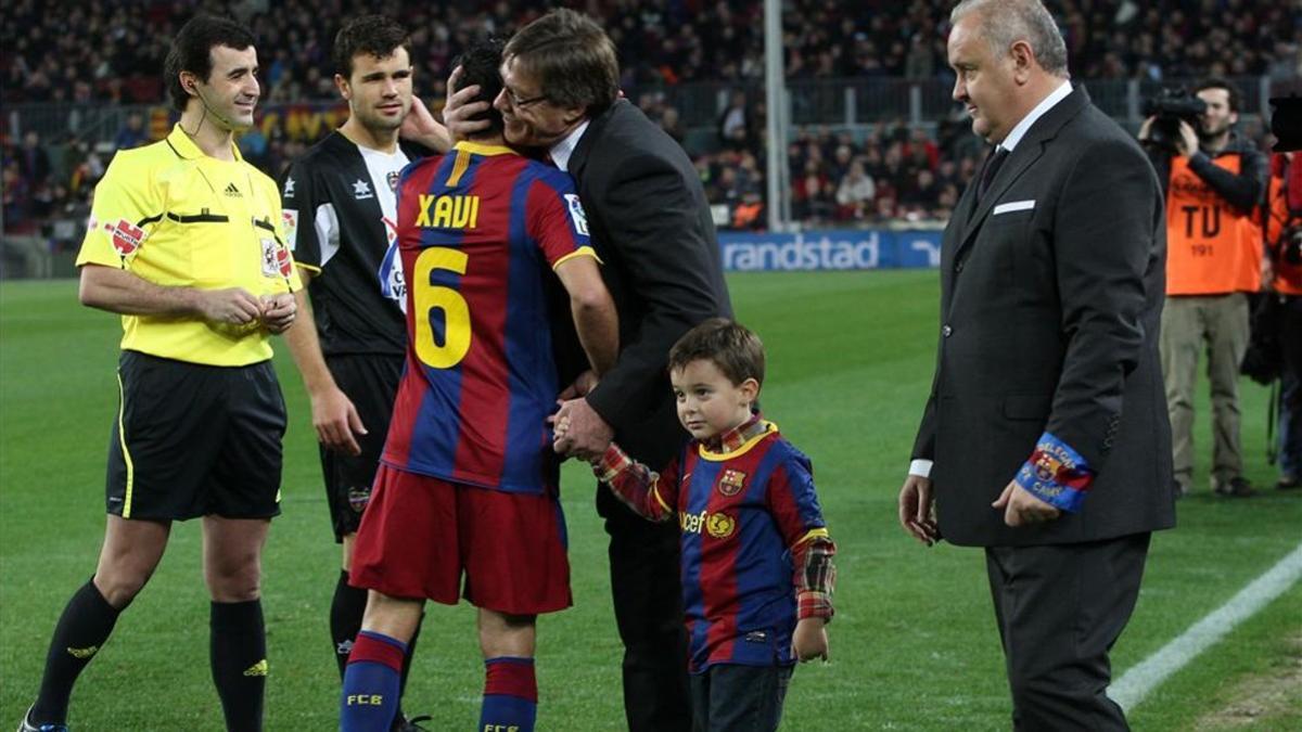 Migueli, en el homenaje a Xavi en 2011