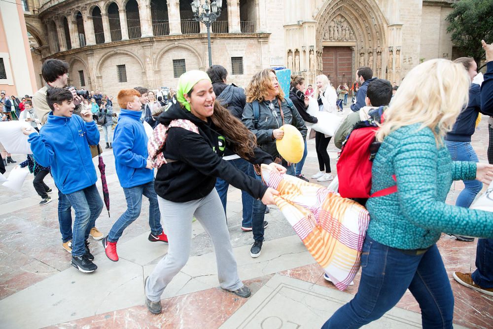 Guerra de almohadas en València