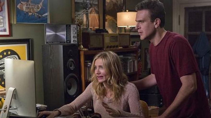 Cameron Diaz i Jason Segel en un fotograma de la pel·lícula que dirigeix Jake Kasdan