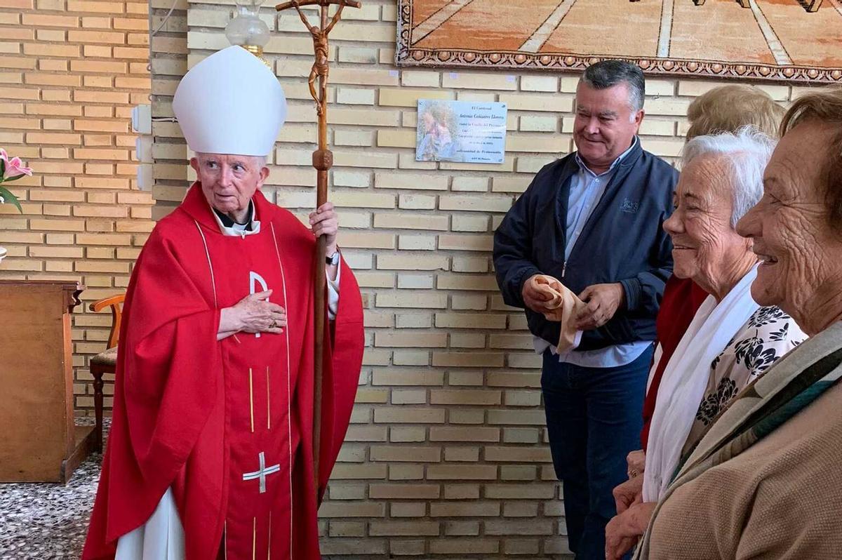 El cardenal Cañizares en la ermita María Asunta al Cielo de Torrent