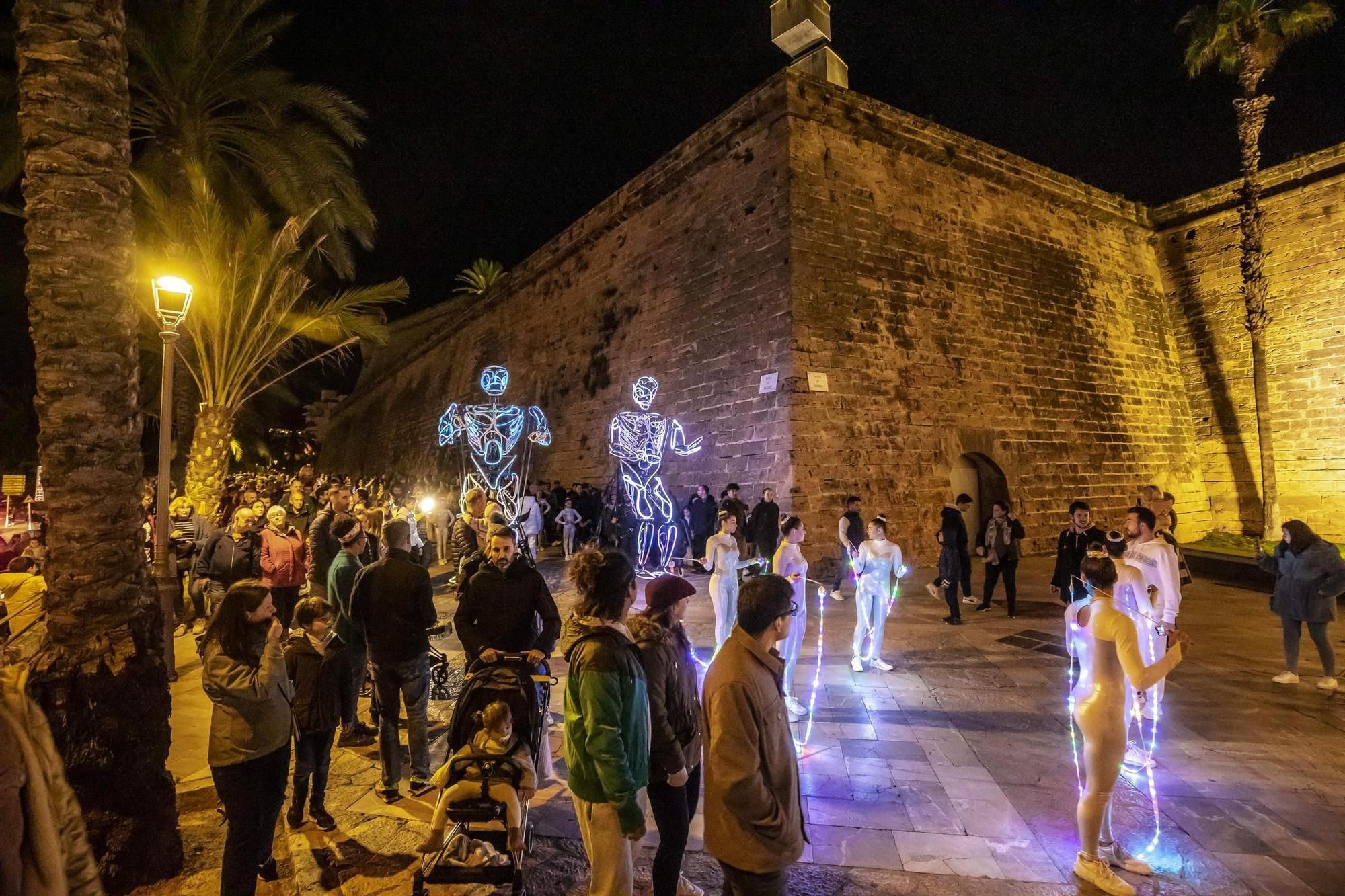 So erlebten die Menschen auf Mallorca das Einschalten der Weihnachtsbeleuchtung in Palma