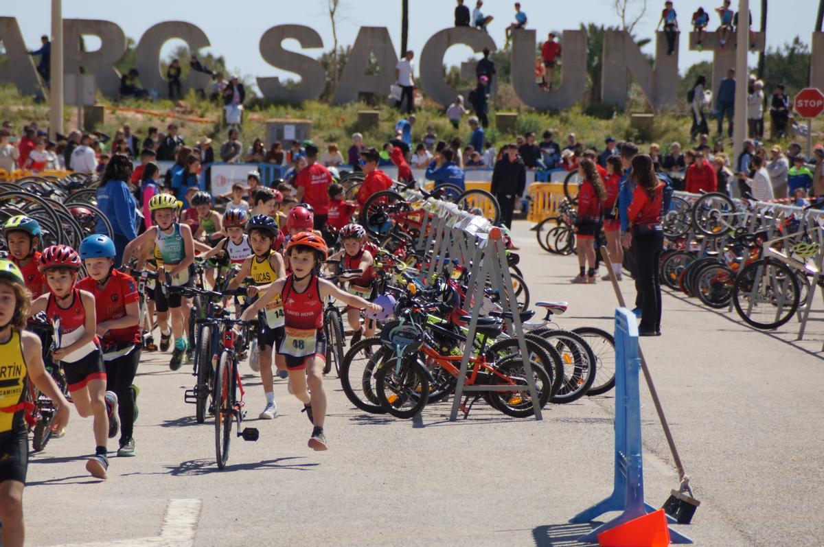 Zona de boxes de la categoría benjamín.