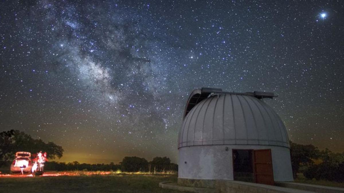 Observatorio para ver las estrellas construido en Villanueva del Duque.