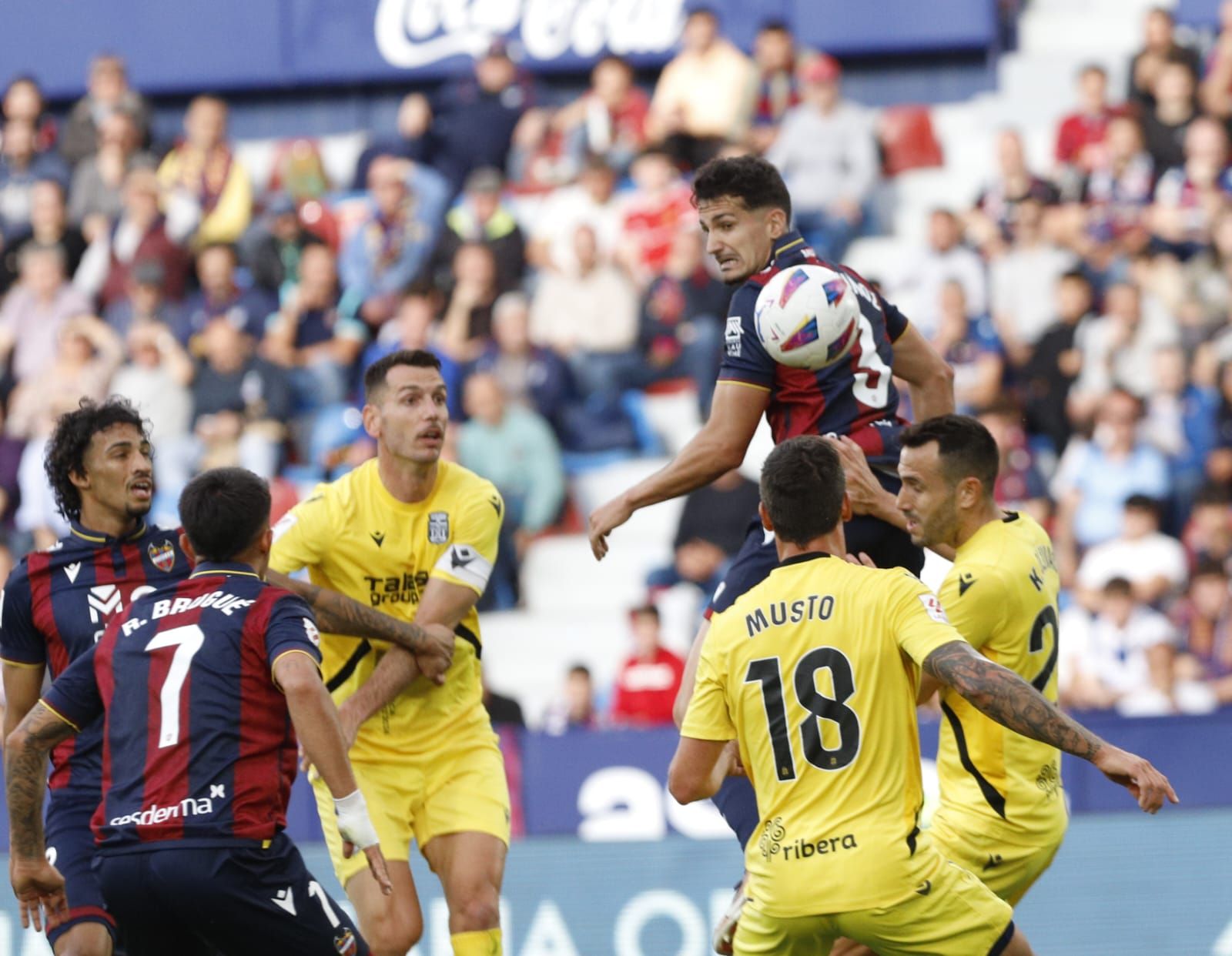 La victoria del FC Cartagena en la casa del Levante, en imágenes