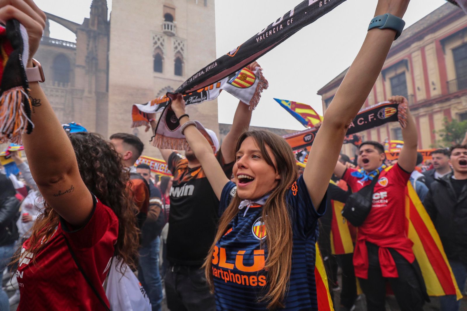 La afición valencianista toma Sevilla