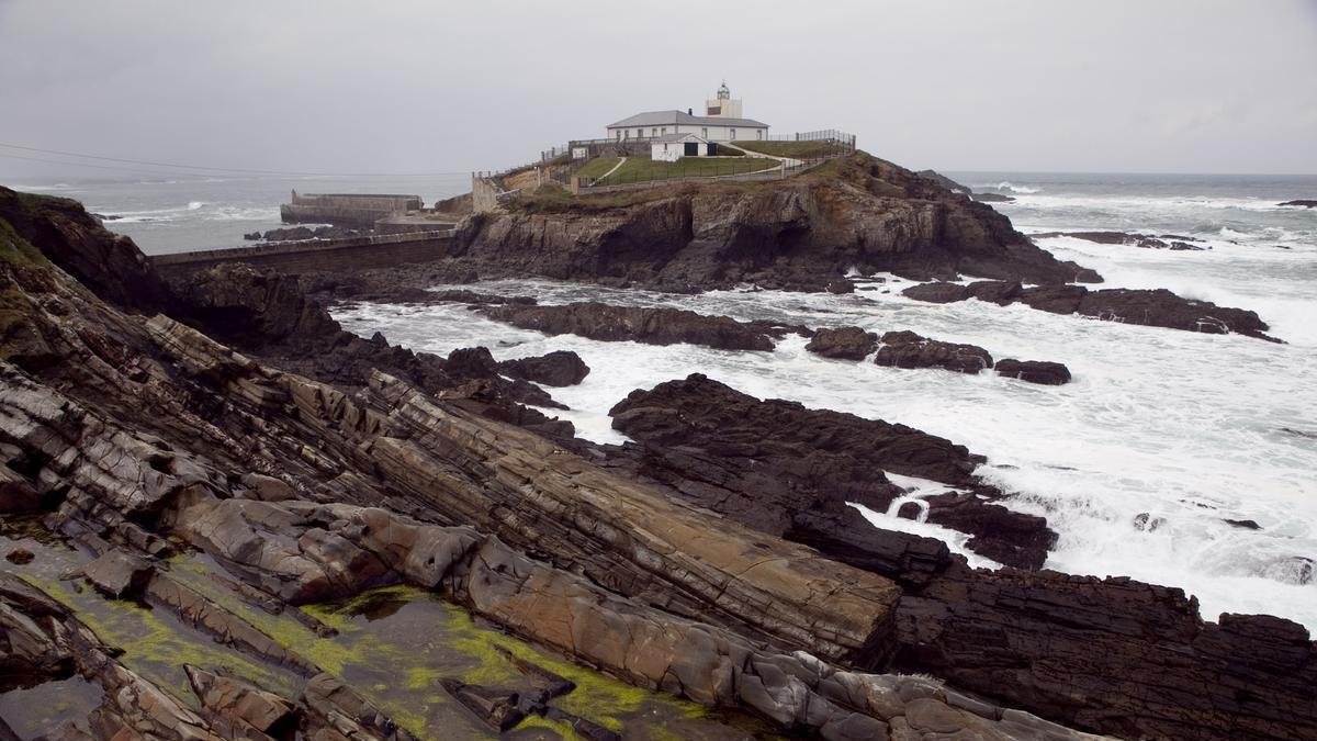 Faro de Tapia de Casariego.