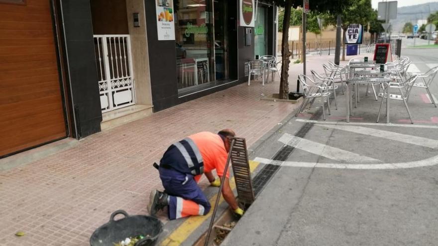 El ayuntamiento de Mula se prepara para las lluvias torrenciales.