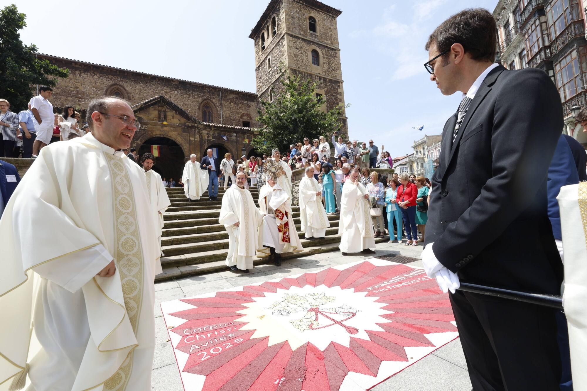 En imágenes: Así fue la celebración del Corpus Christi en Avilés