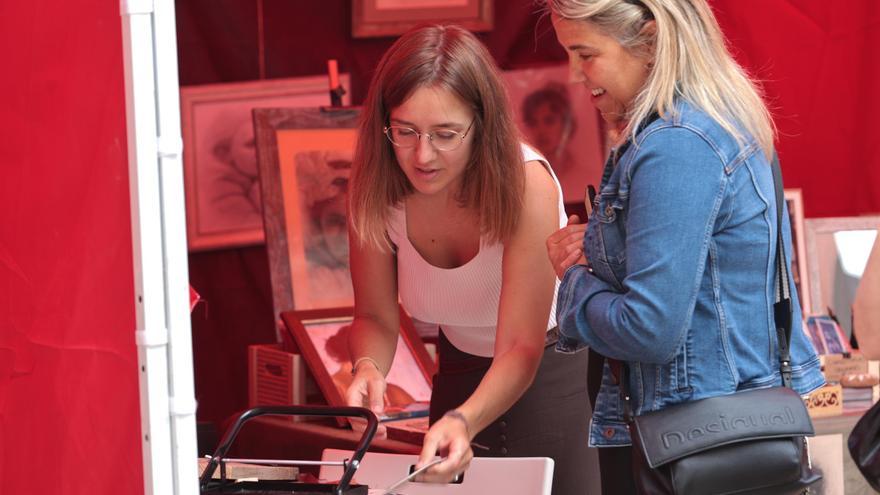 GALERÍA | La segunda jornada de la Feria de artesanía arrasa en Castelló