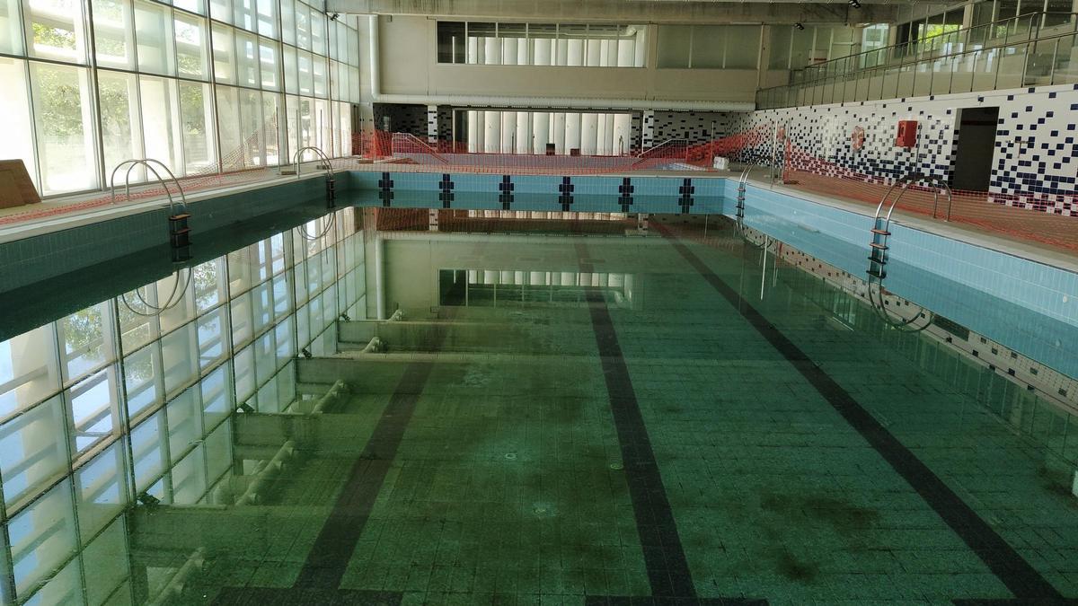 Situación actual de la piscina de Tavernes, en imágenes