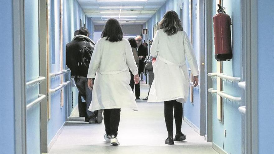 Médicos del hospital de Cáceres dicen que la situación en la quinta planta es «insostenible»