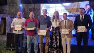 La Asociación de Empresarios Rivera de Gata de Moraleja celebra sus 25 años con homenajes