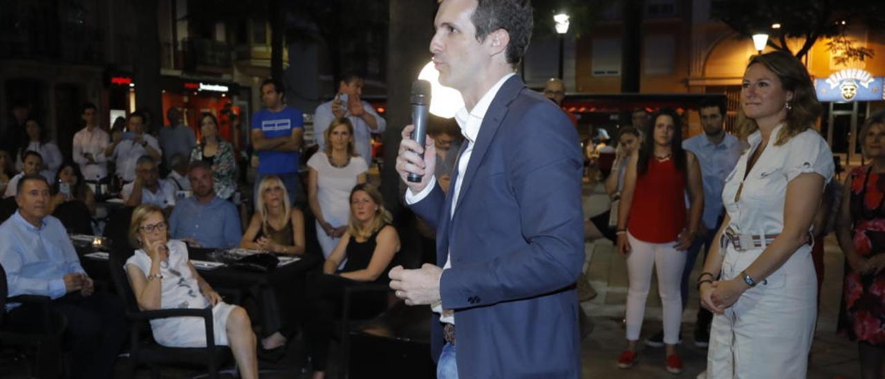 En el nombre de Pablo Casado