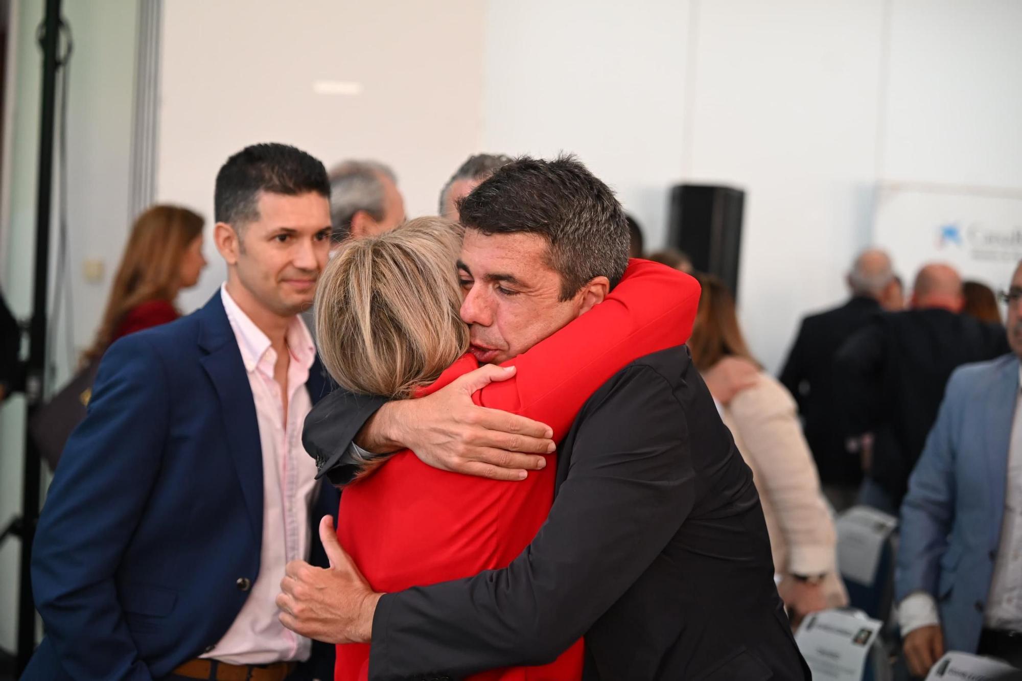 Mazón acude al acto de clausura de la Asamblea General de la patronal hotelera Hosbec en Benidorm