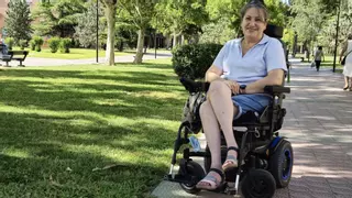 Una enferma de ELA: "Para nosotros respirar no es gratis. Nuestra vida está en manos de otros"