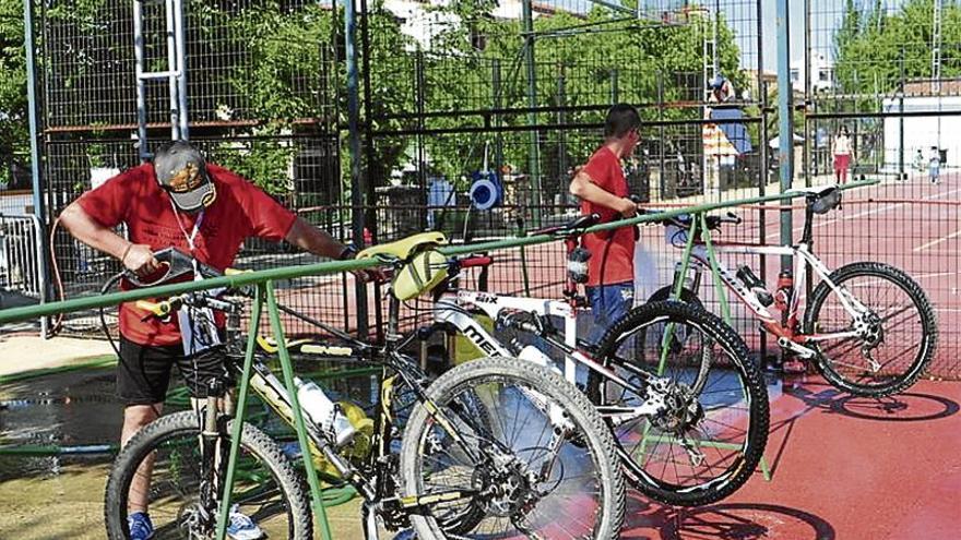 Titán de los Ríos en Miajadas estrena la categoría Ciclin Ultra E-Bike