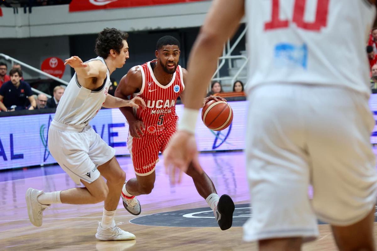 David DeJulius, del UCAM Murcia, durante el encuentro en el Palacio.