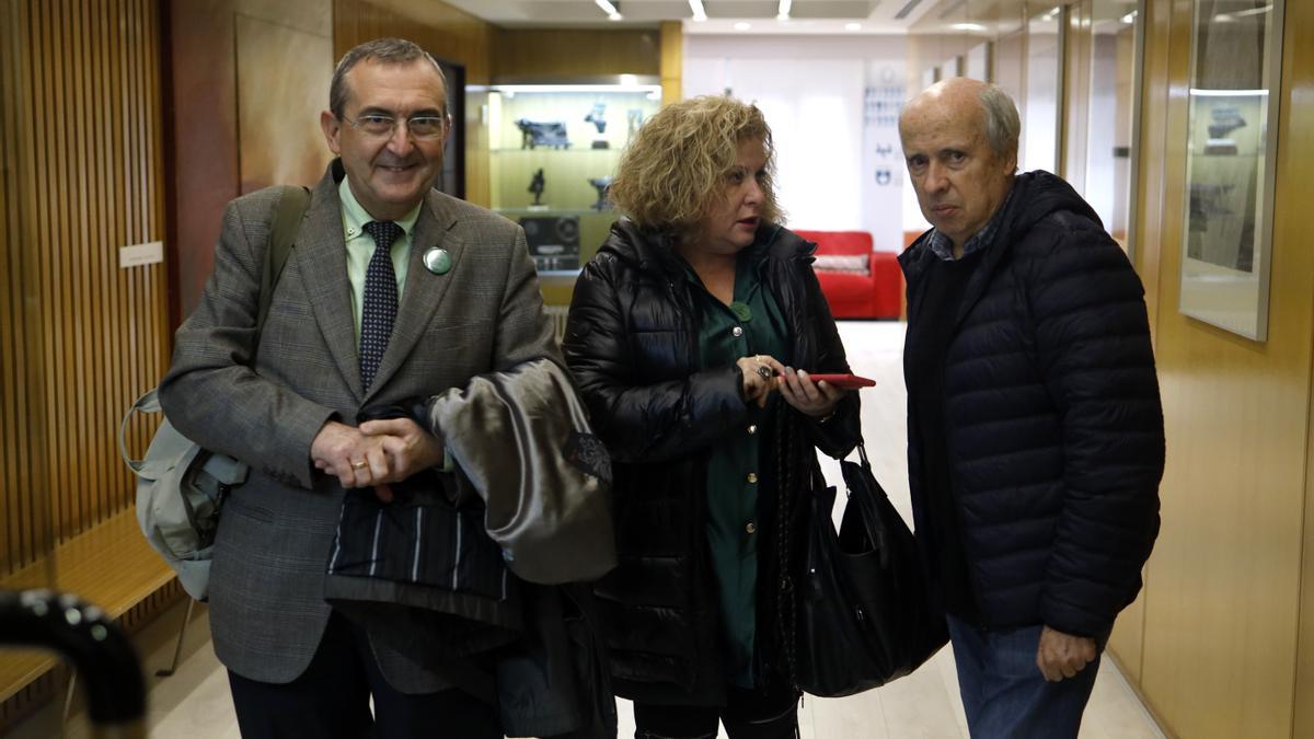Catalán y Ortín, este martes, a su llegada al centro de prensa de Zaragoza.