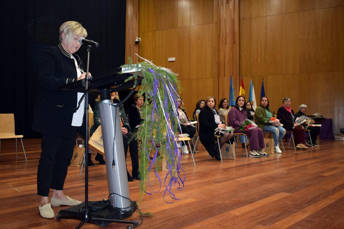 La intervención de la representante de las trabajadoras.