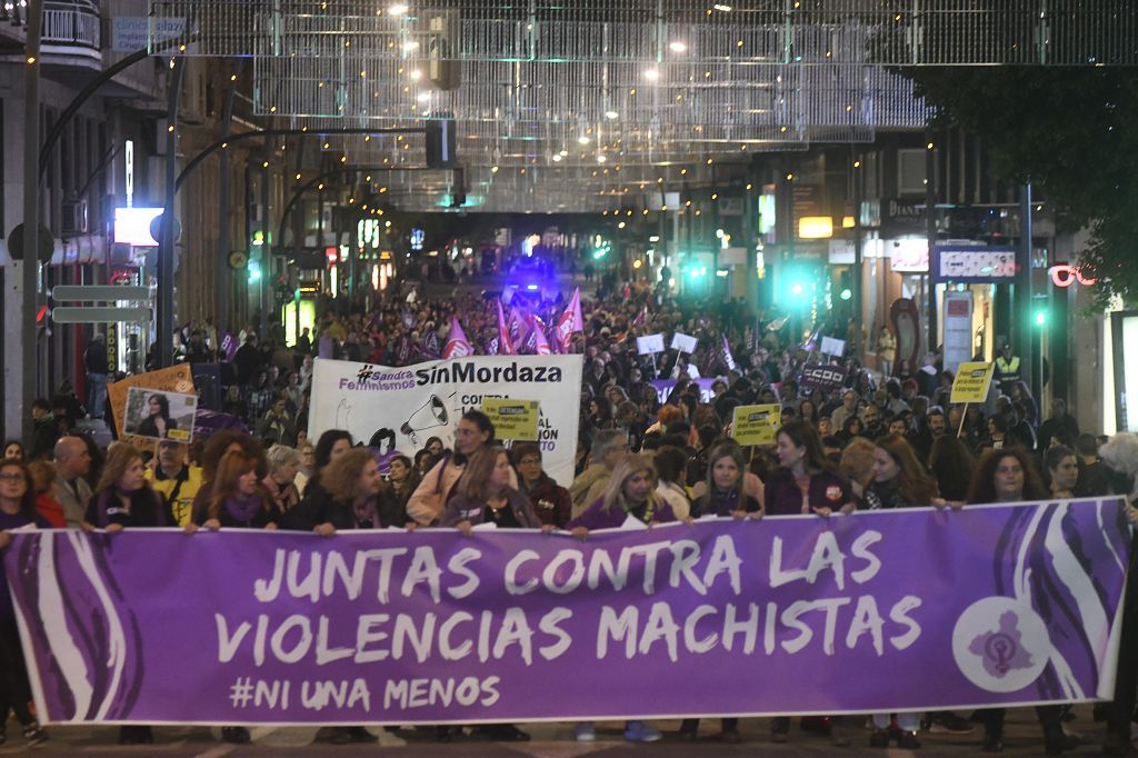 Las imágenes de la manifestación contra la violencia machista en Murcia