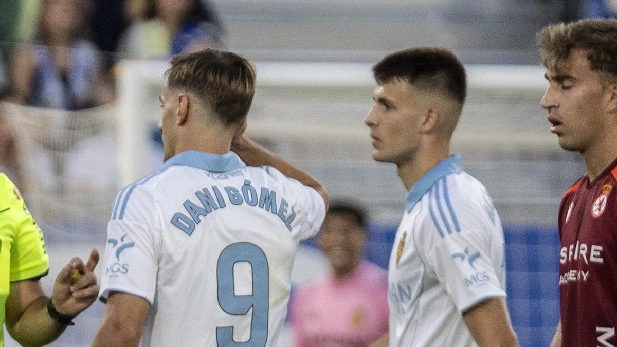 Dani Gómez y Bazdar, en el partido ante la Cultural Leonesa.