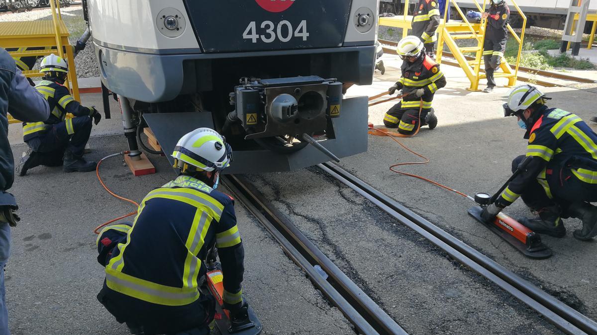 Curso práctico sobre vías de metro.