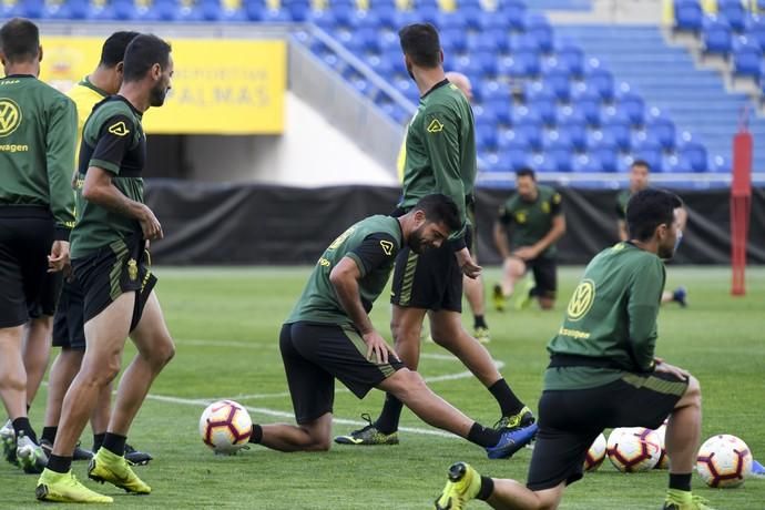 DEPORTES 05-03-19  LAS PALMAS DE GRAN CANARIA.  Primer entrenamiento de Pepe Mel. FOTOS: JUAN CASTRO