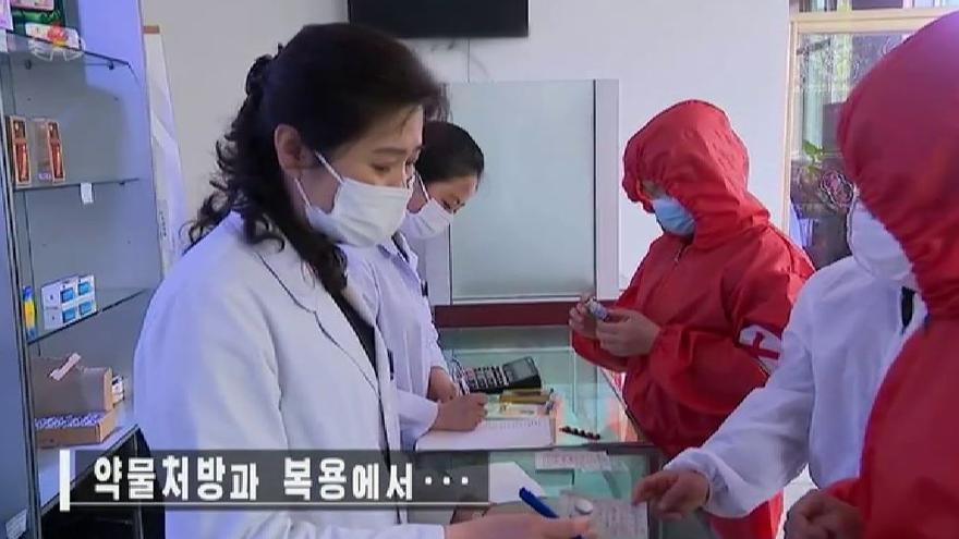 Corea del Norte reconoce el primer brote de coronavirus en el país.