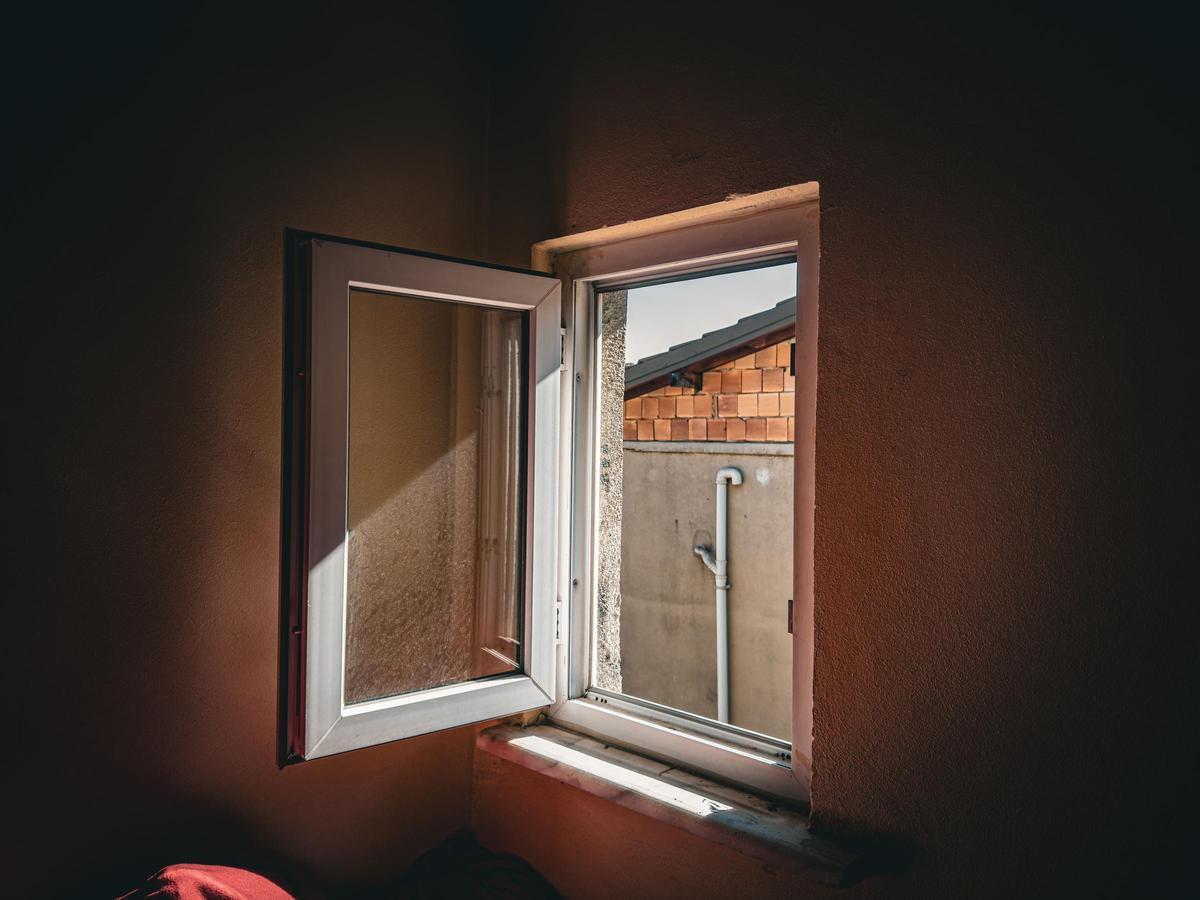 Una ventana abierta