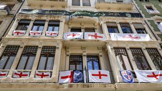 El centro de Alcoy se viste de Fiesta