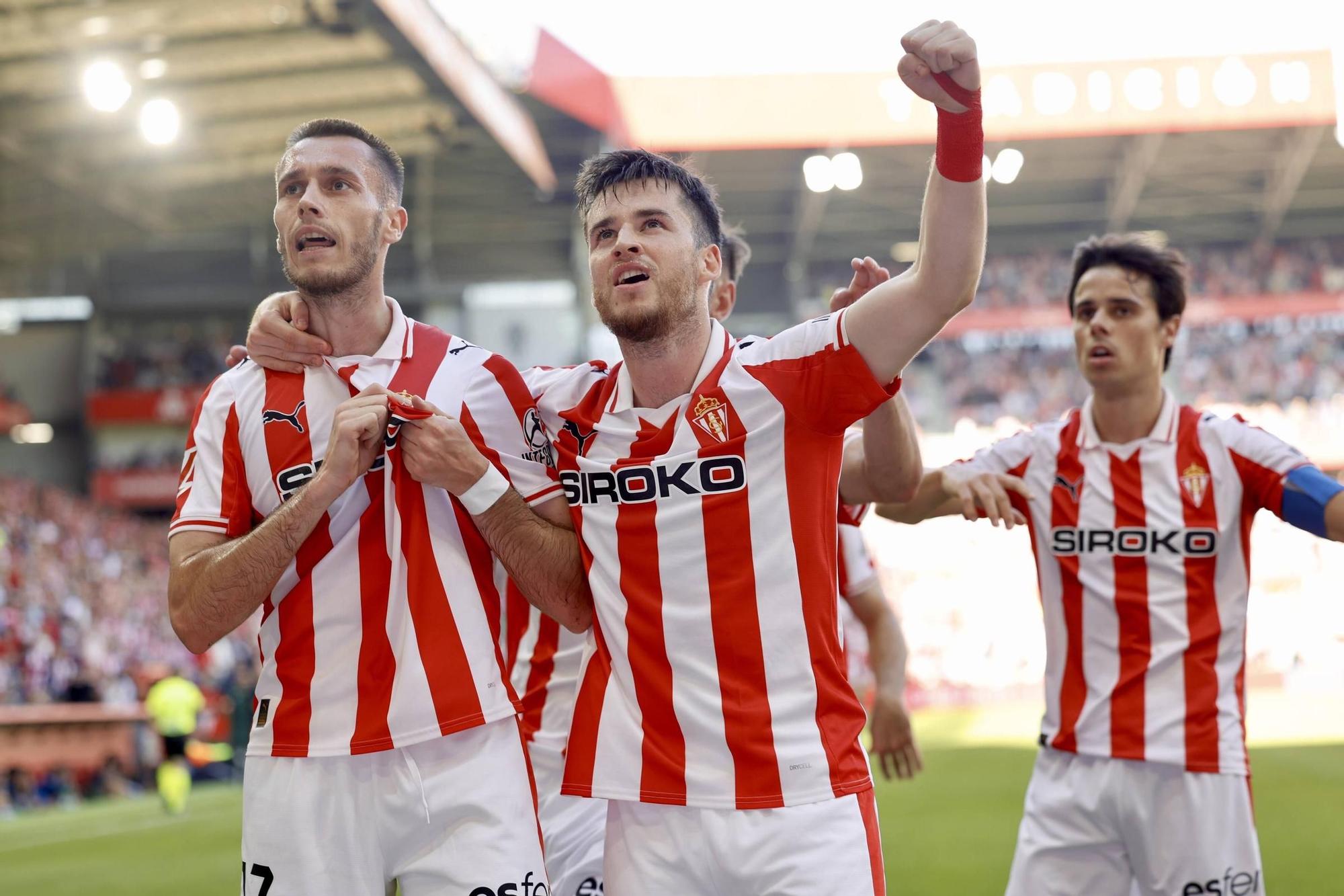 EN IMÁGENES: El partido del Sporting- Racing de Santander en El Molinón