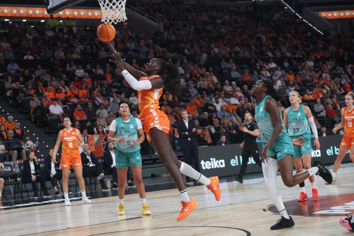 Valencia Basquet-Estepona.