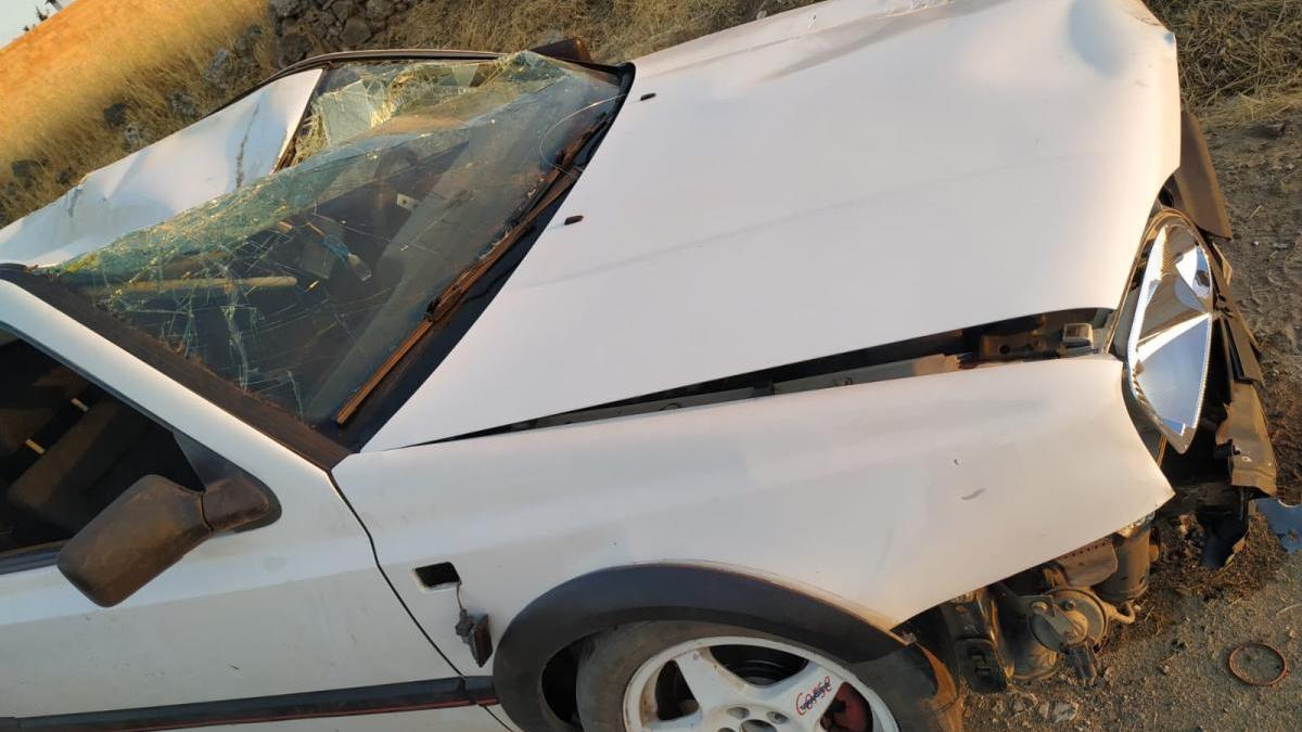 Un hombre resulta herido en un accidente en el camino de Añora a Pozoblanco