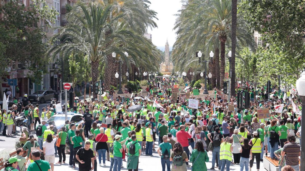 La lucha docente vuelve a las calles de Alicante en la segunda semana de huelga