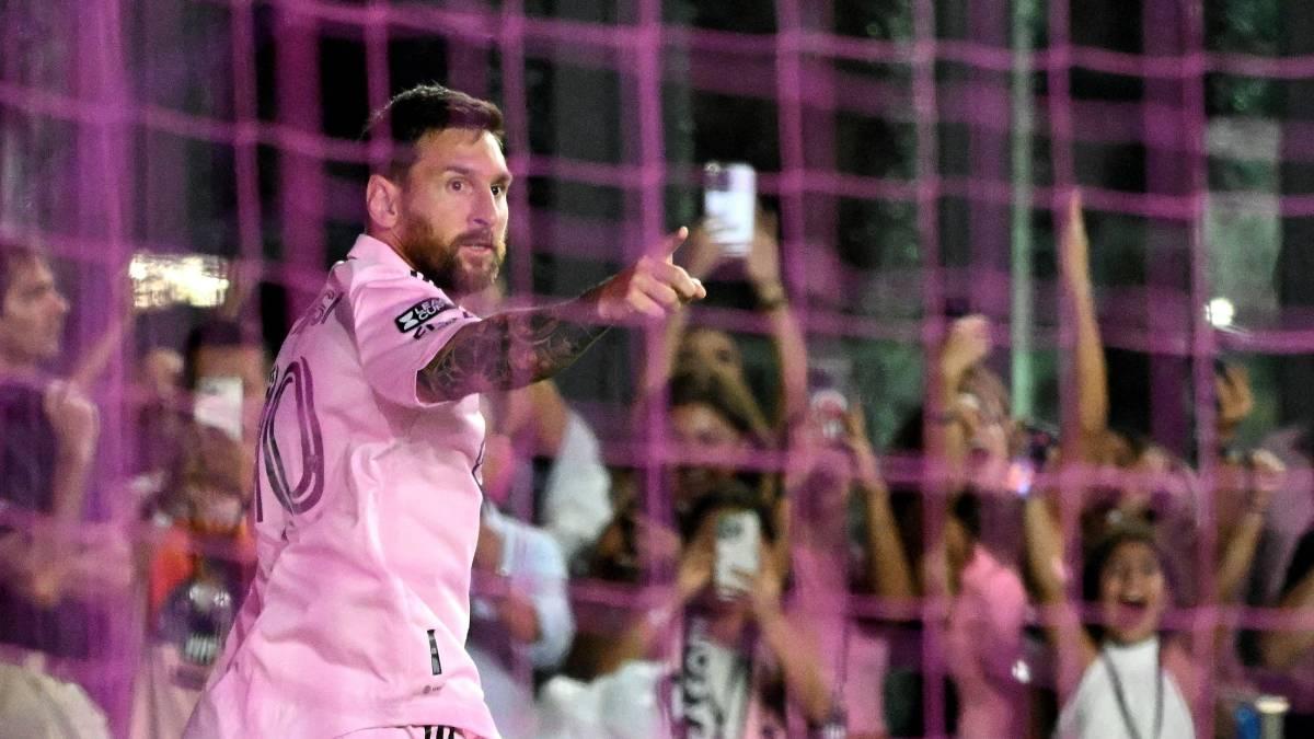 Messi celebra uno de sus goles ante Orlando