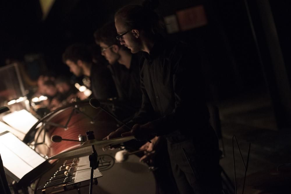 «Cançó d'amor i de guerra» fa vibrar el Kursaal