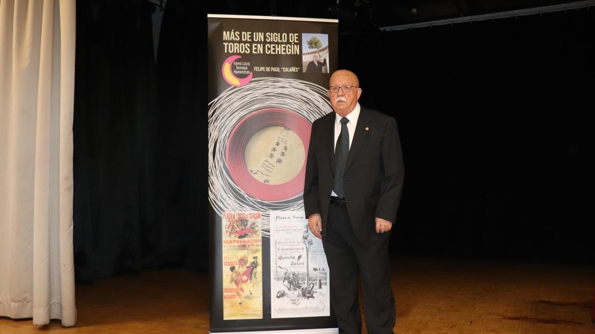 Felipe de Paco en la presentación de su último libro