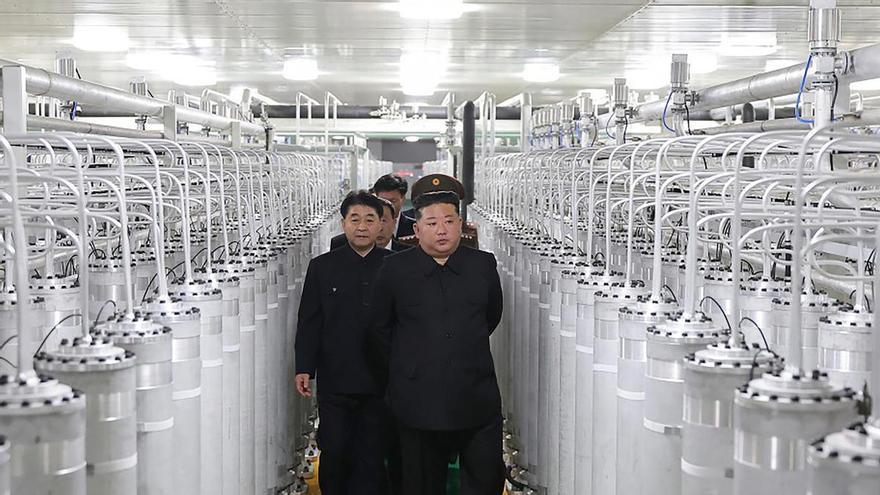 Kim Jong-un aboga por una expansión "exponencial" del arsenal atómico de Corea del Norte