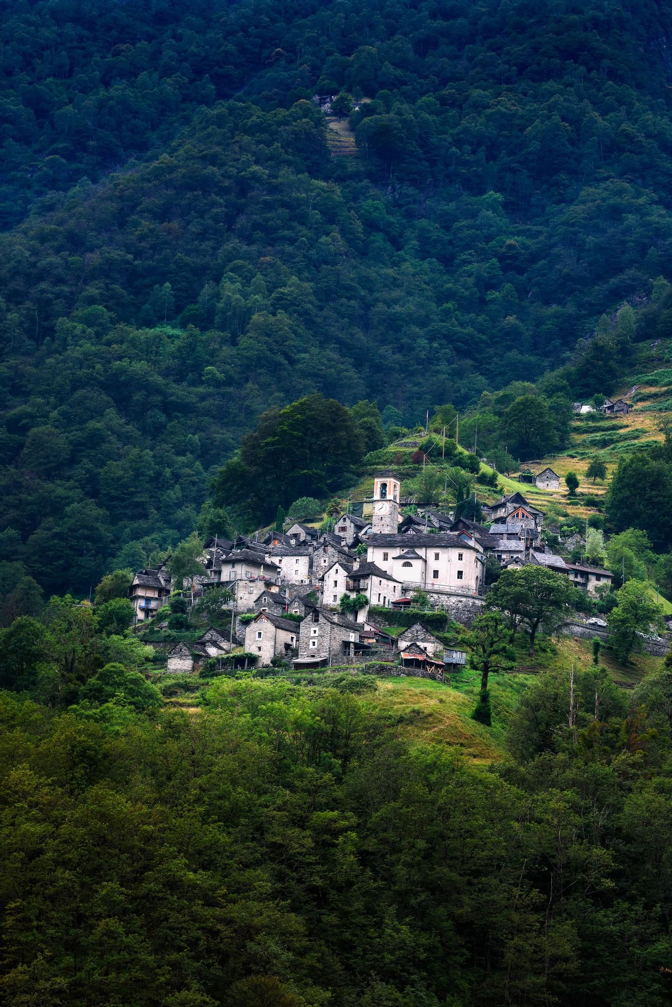 El pueblo secreto y más bonito de Suiza