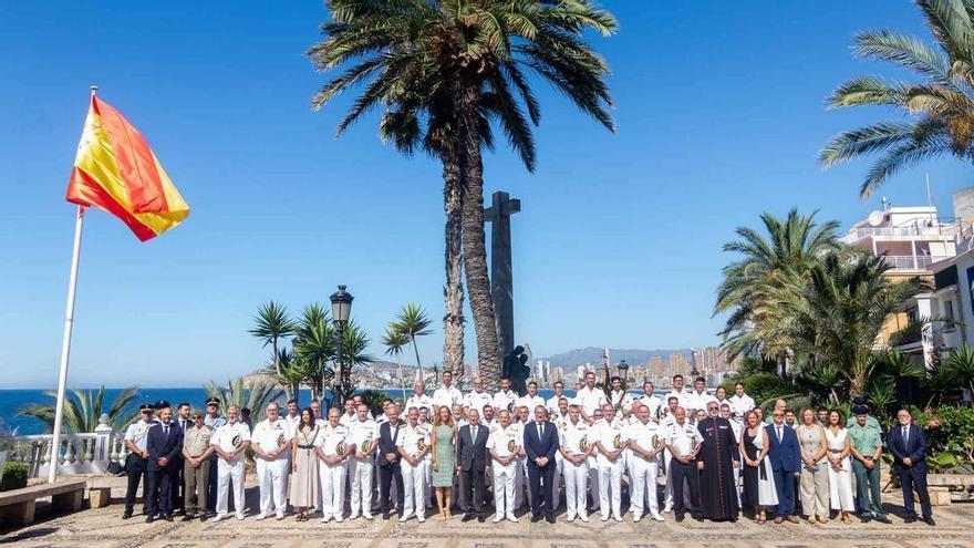 Benidorm honra a los Caídos en la Mar y reafirma su histórica vinculación con la Armada Española