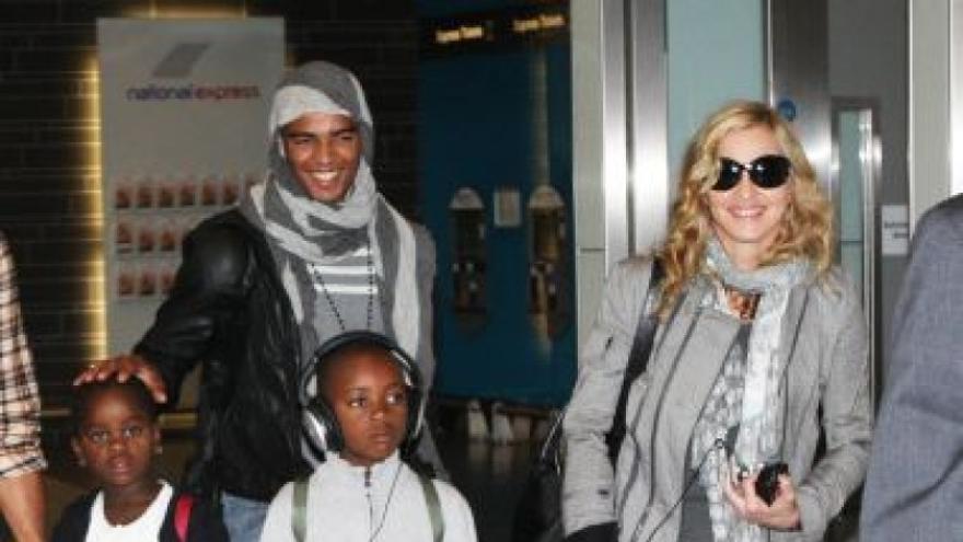 Madonna cumple 53 años con su novio de 24 Madonna cumple 53 años con su novio de 24